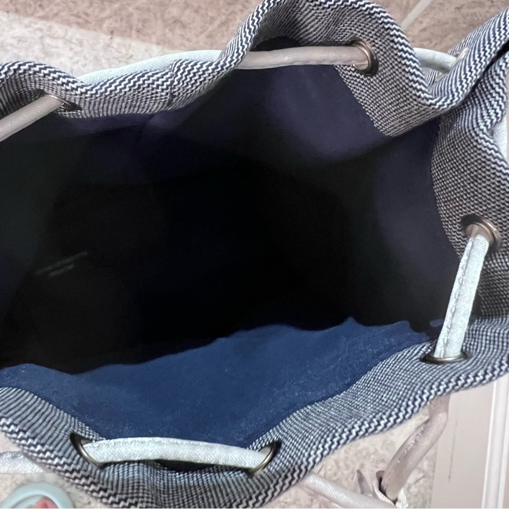 Dior Perfume Pouch - Picture 3 of 4